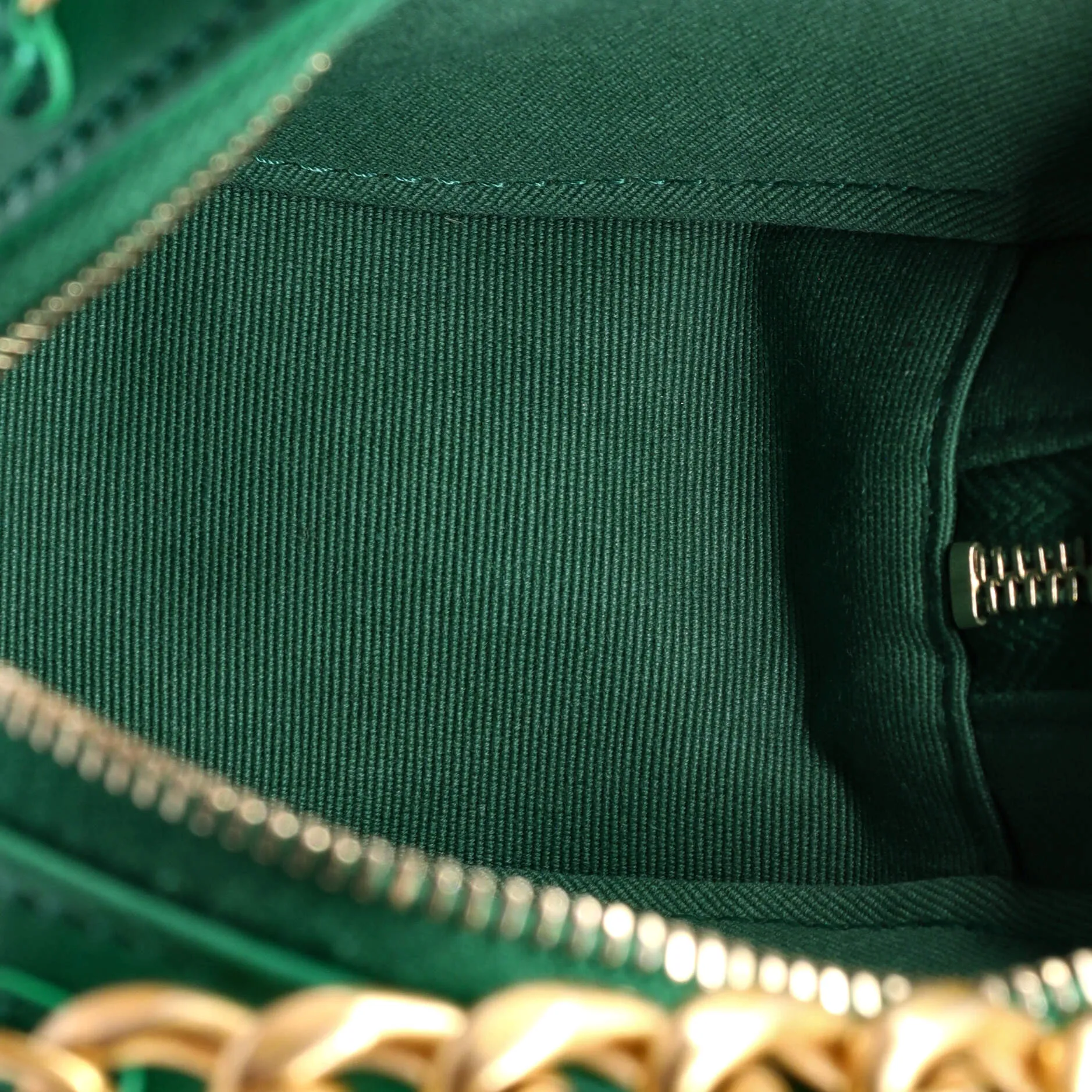 19 Round Clutch with Chain Quilted Leather
