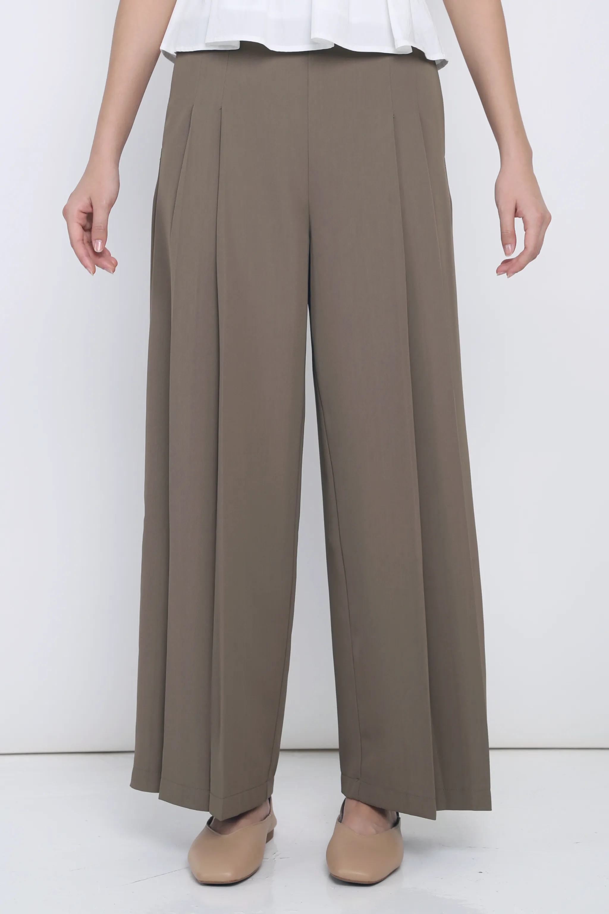 Eulalie Pleated Smart Pants Brown