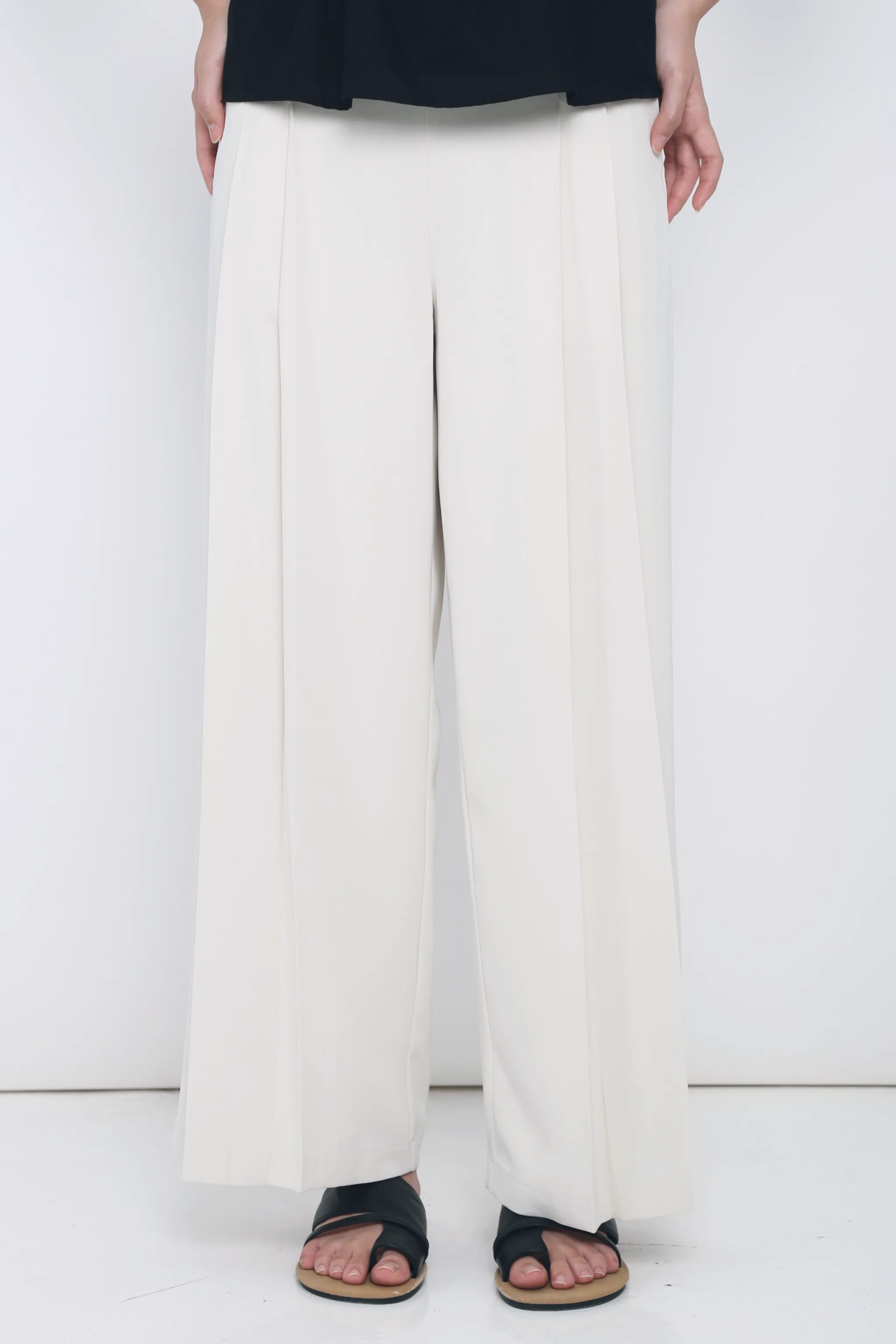 Eulalie Pleated Smart Pants Cream