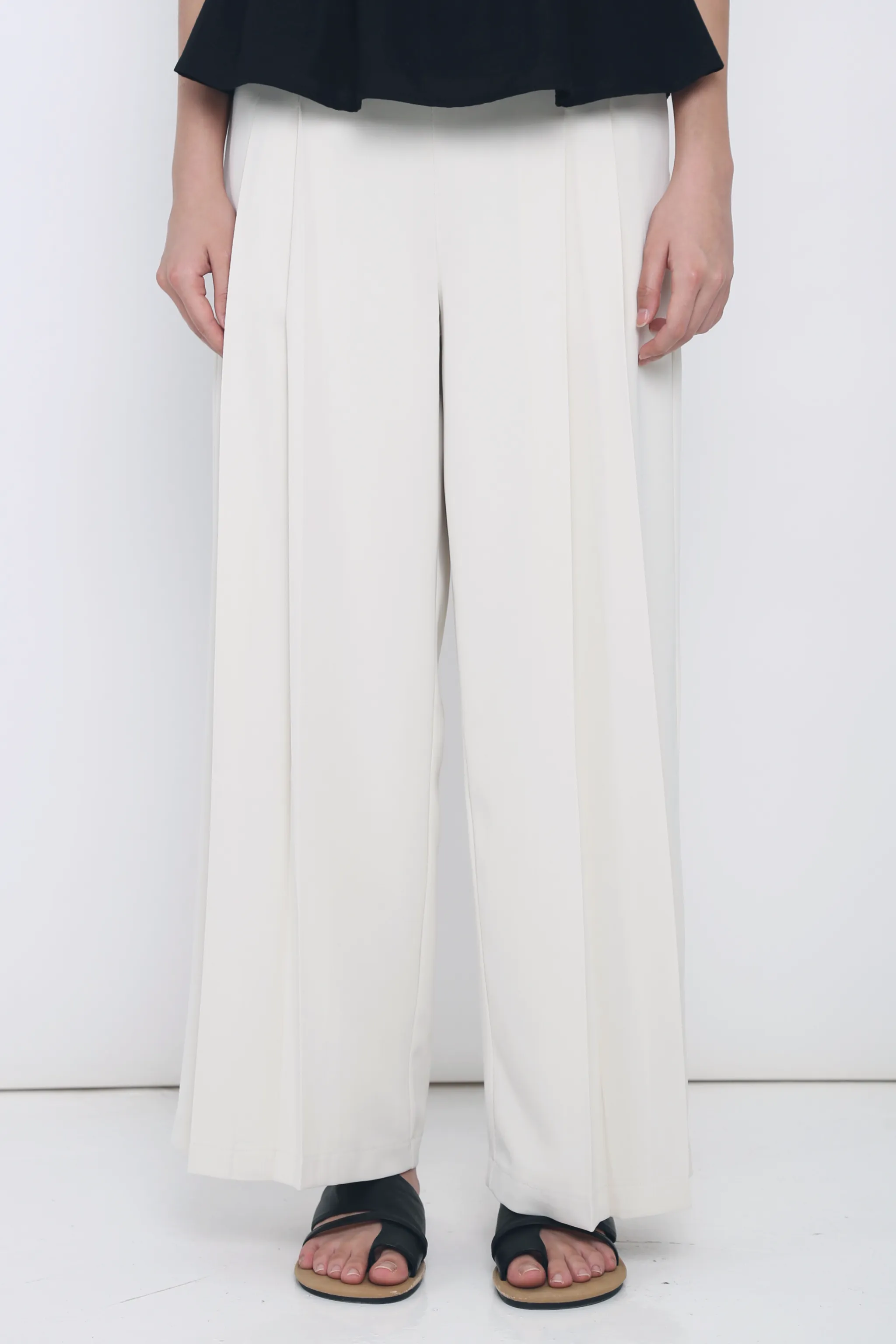 Eulalie Pleated Smart Pants Cream